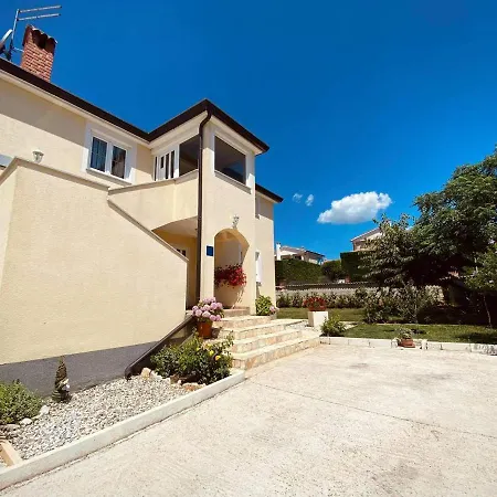 Apartment Luna